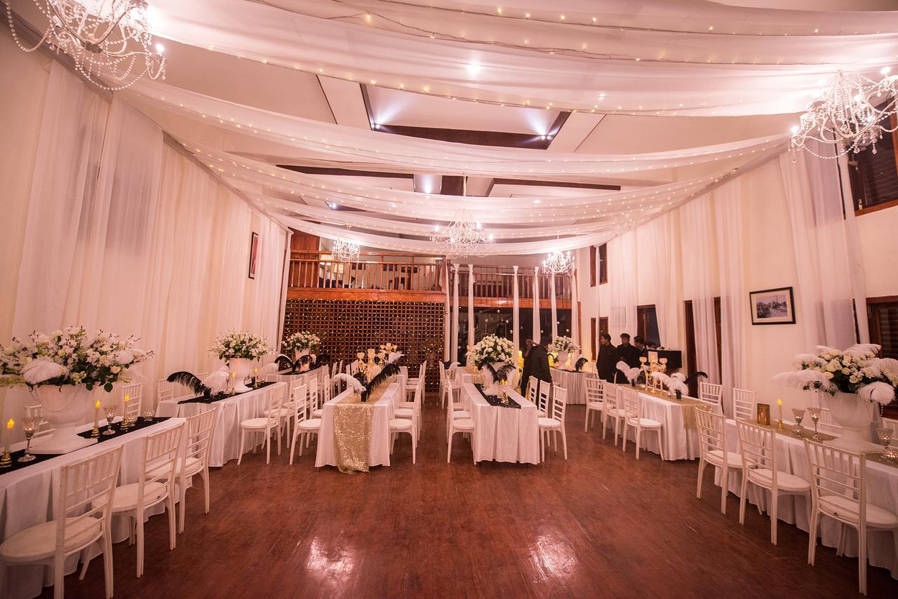The Heritage Club - Tripura Castle And 4*